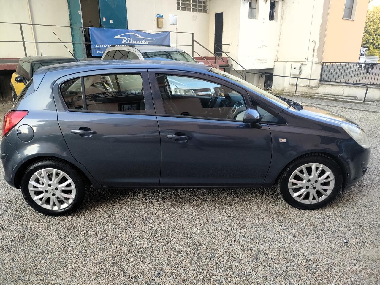 Opel Corsa 1.2 5 porte Enjoy