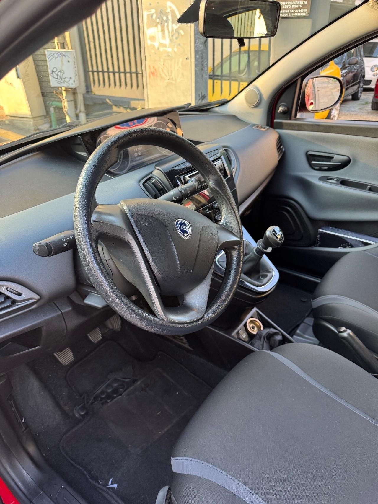 Lancia Ypsilon 1.2 69 CV GPL di casa Ecochic