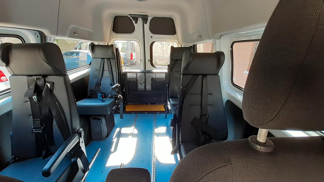 Ford Transit Custom trasporto disabili pedana +IVA