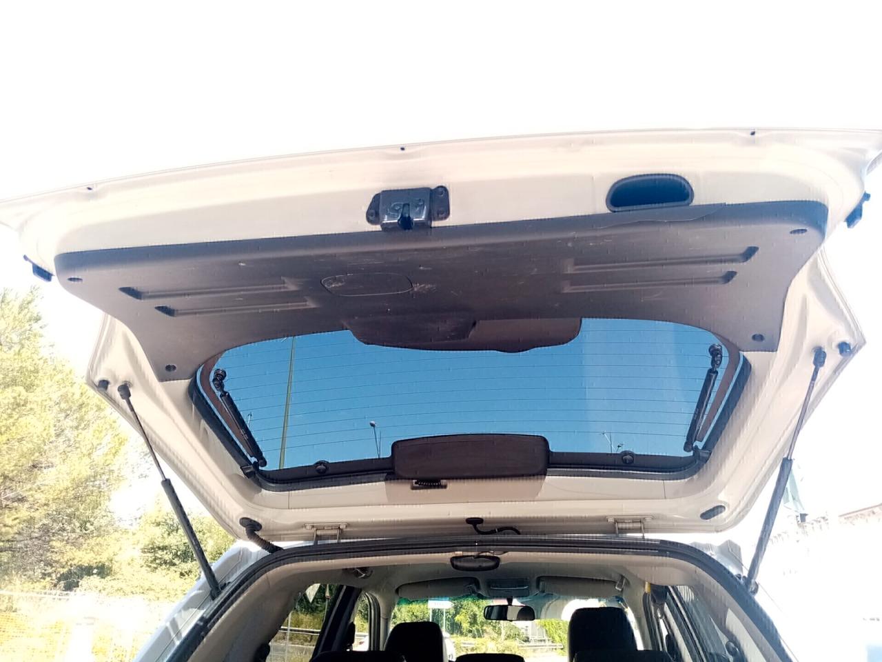 HYUNDAI TUCSON 2.0 CRDI VGT ACTIVE