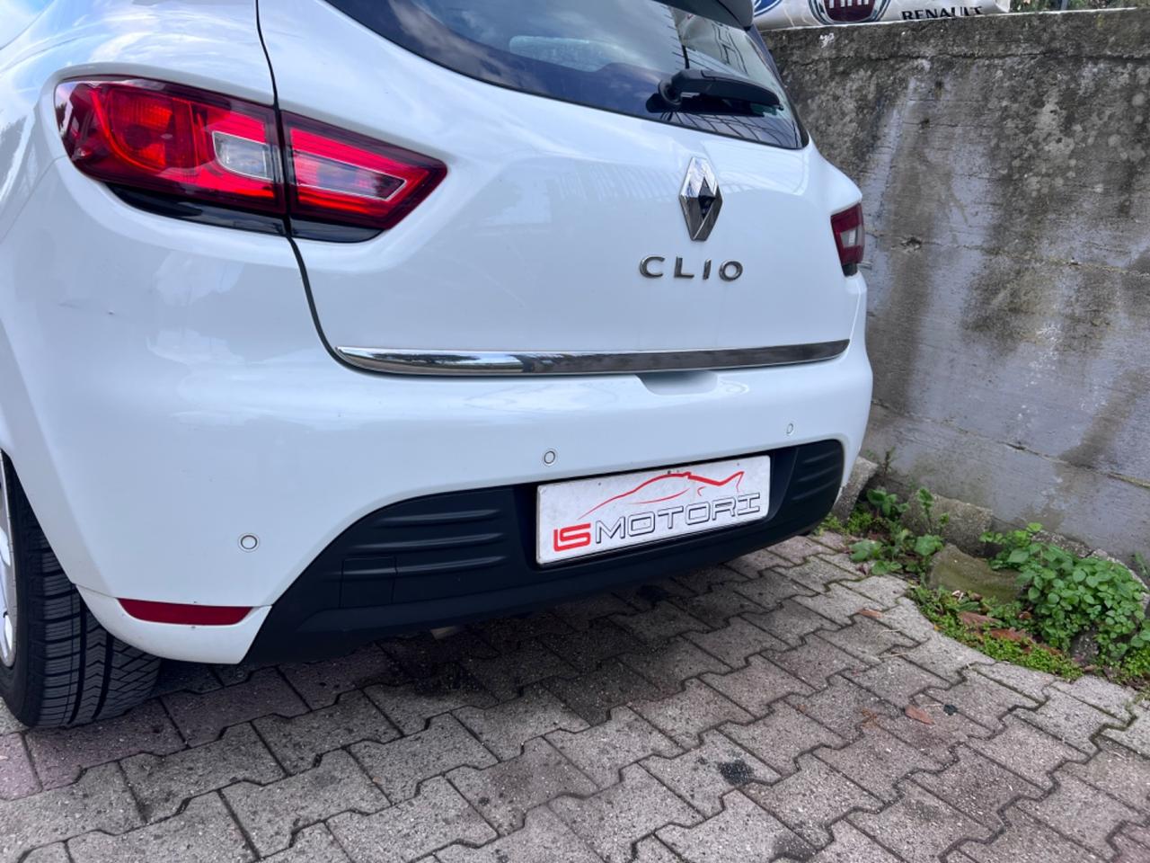Renault Clio dCi 8V 75 CV 5 porte Moschino Life
