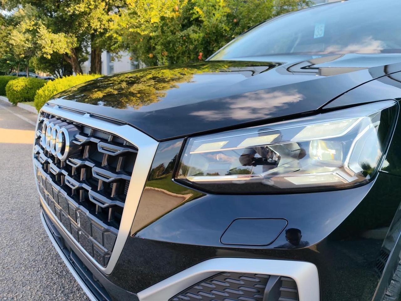 Audi Q2 30 TFSI Business Advanced