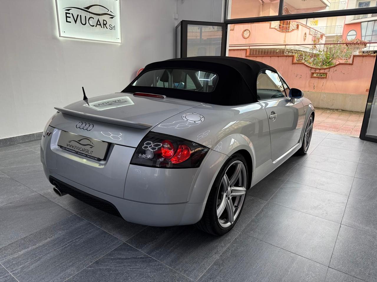 Audi TT Roadster 1.8 T 20V 179 CV cat