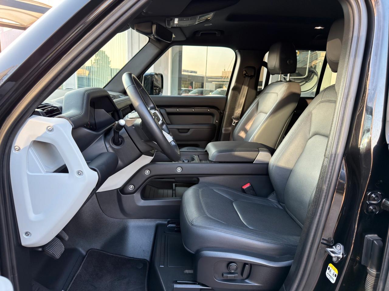 Land Rover Defender 110 3.0D I6 200 CV AWD SE N1 AUTOCARRO
