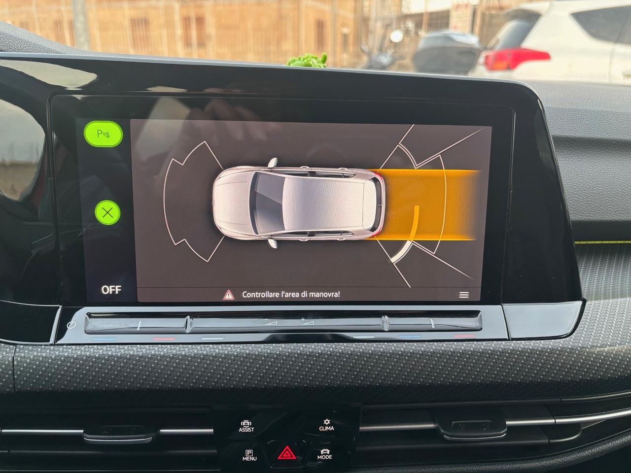 Volkswagen Golf 1.5 eTSI 130 CV EVO ACT DSG R-Line