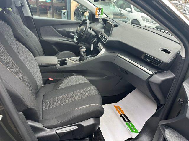 PEUGEOT 3008 1.5 BlueHDi 130 S&S Business