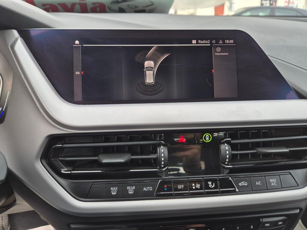 BMW NEW 116d Business UNI-PROPRIETARIO