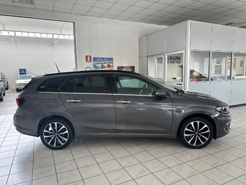 FIAT Tipo (2015-->) Tipo 1.6 Mjt S&S SW Lounge