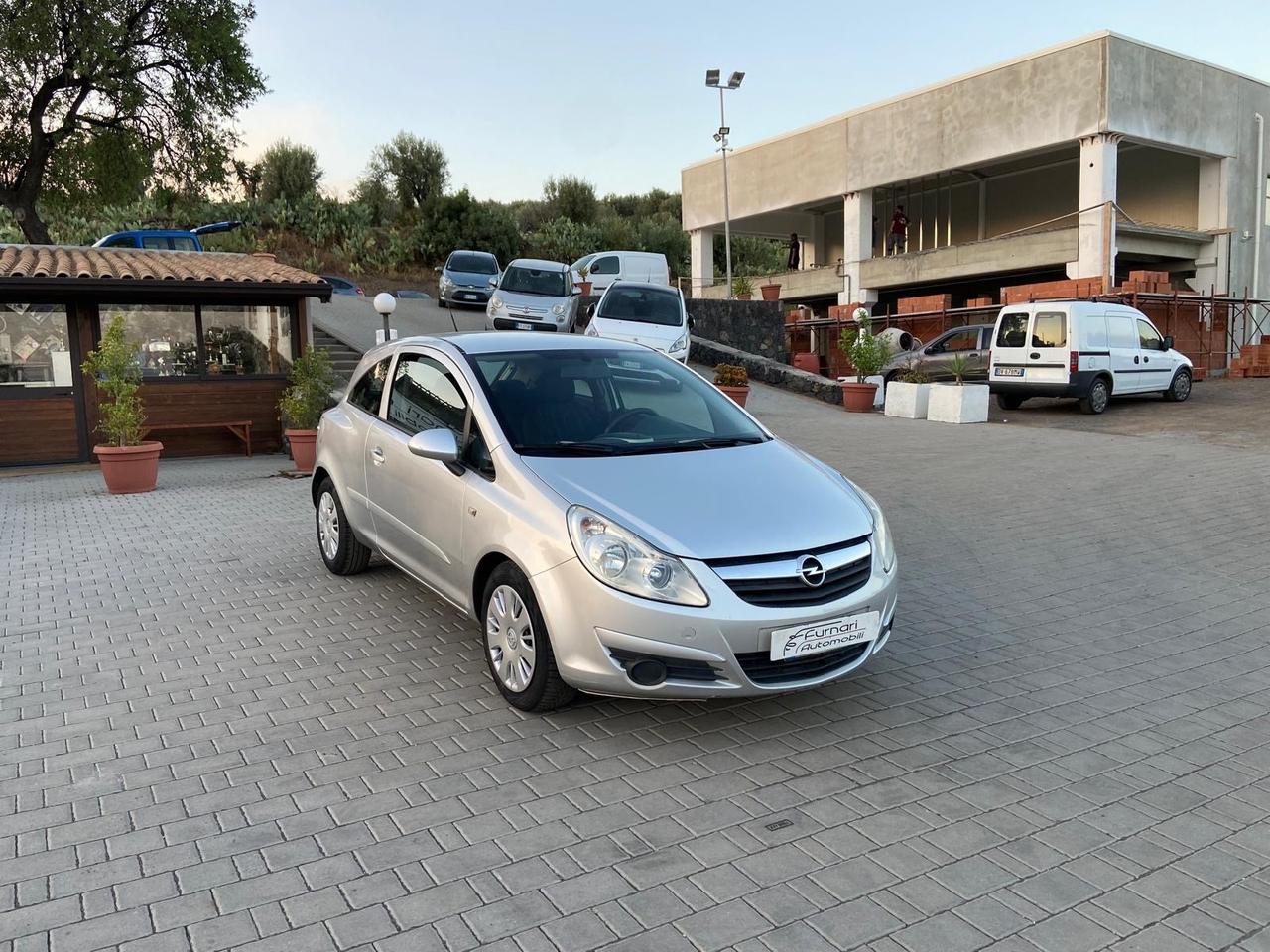 Opel Corsa 1.2 3 porte Club