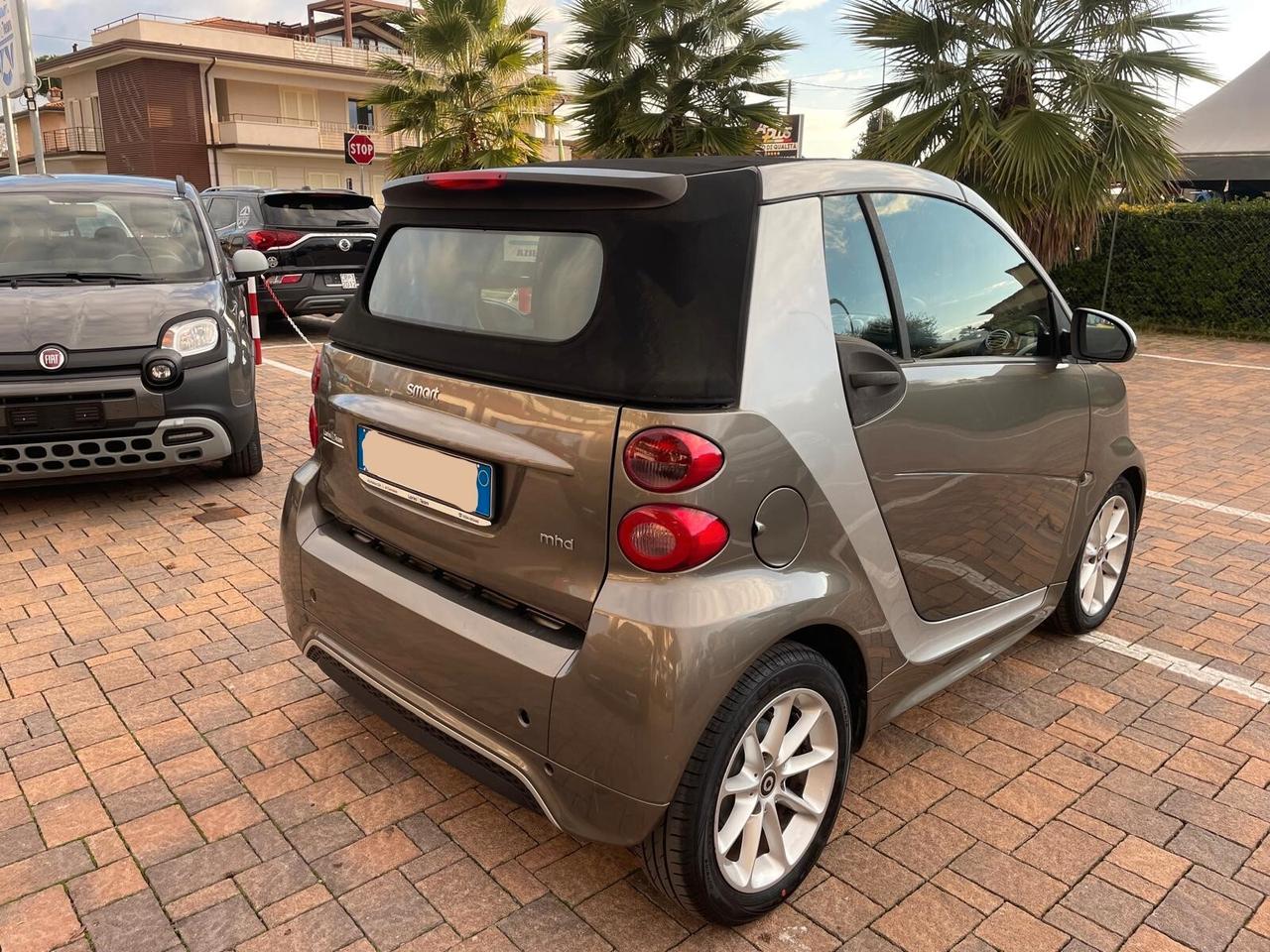 Smart ForTwo 1000 52 kW MHD cabrio passion