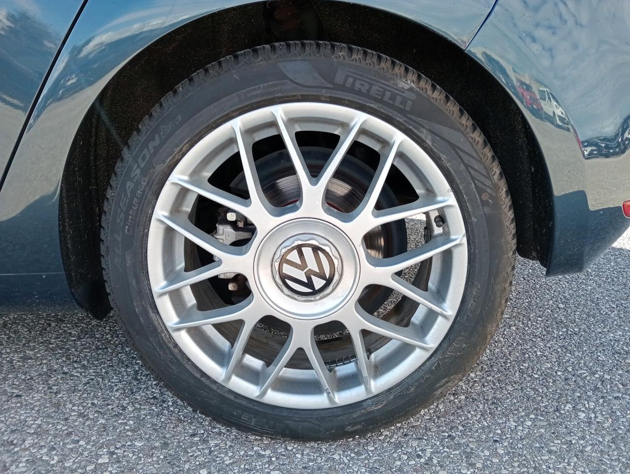 Volkswagen Golf 1.6TDI 5p. Highline