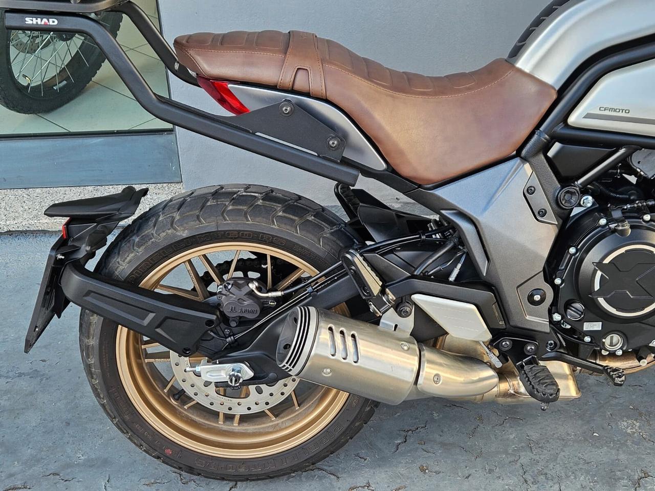 CF Moto 700CL-X - 2024