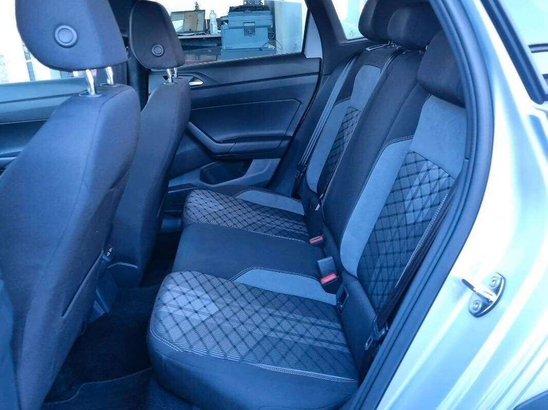 Volkswagen Taigo 1.0 tsi R-Line 115cv