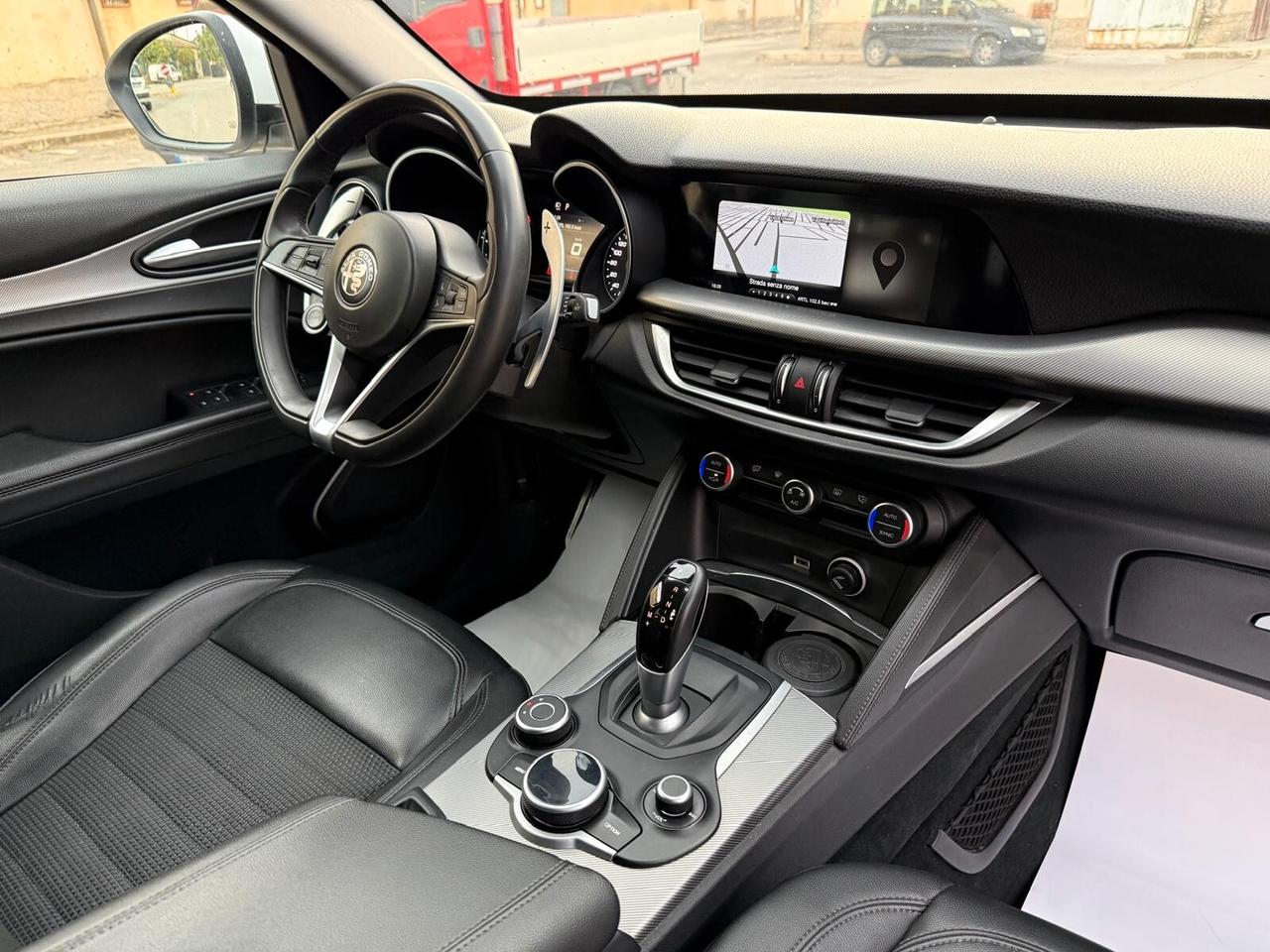 Alfa Romeo Stelvio 2.2 Turbodiesel 210 CV AT8 Q4 Executive