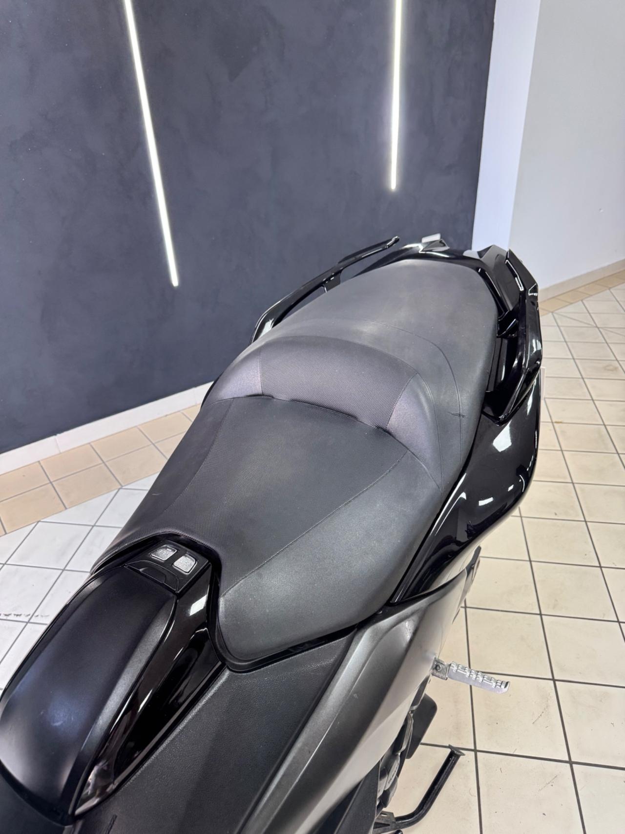 Yamaha T Max 530 Sx