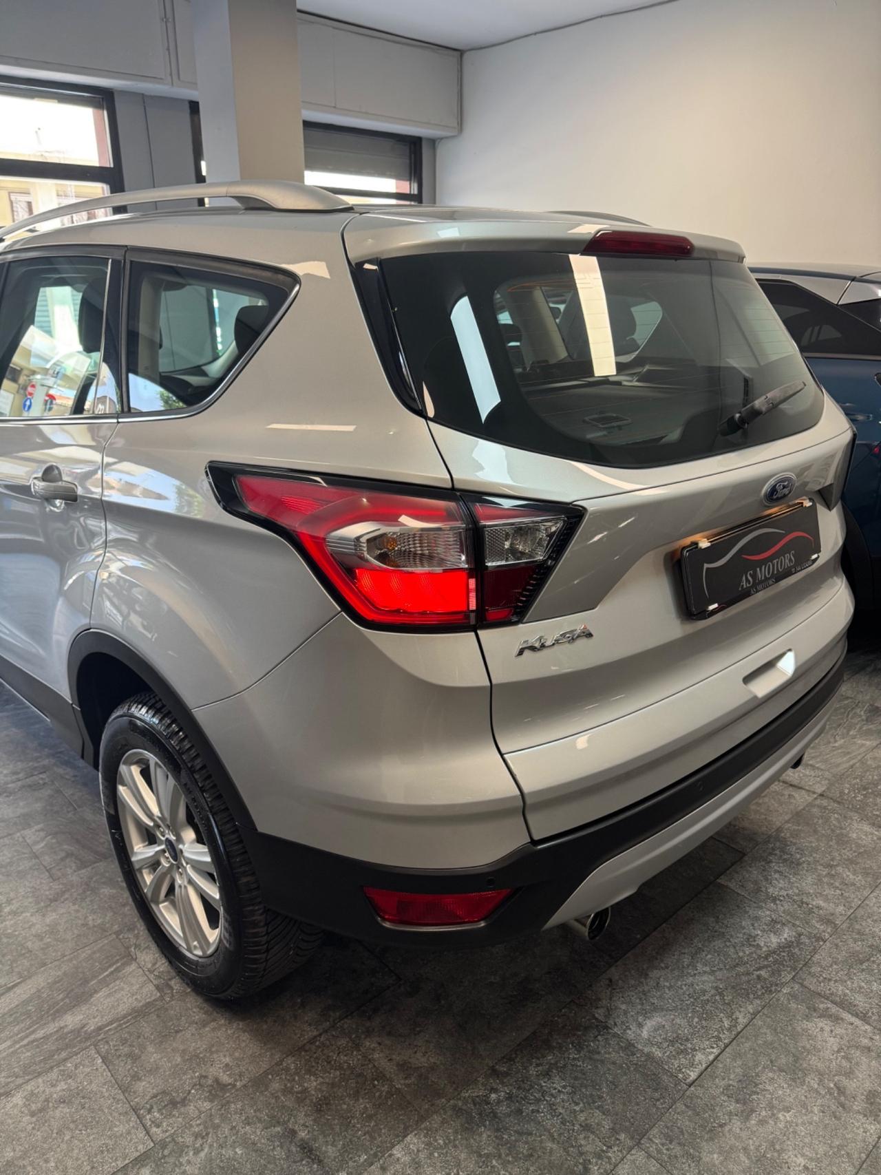 Ford Kuga 1.5 TDCI 120 CV S&S 2WD Titanium