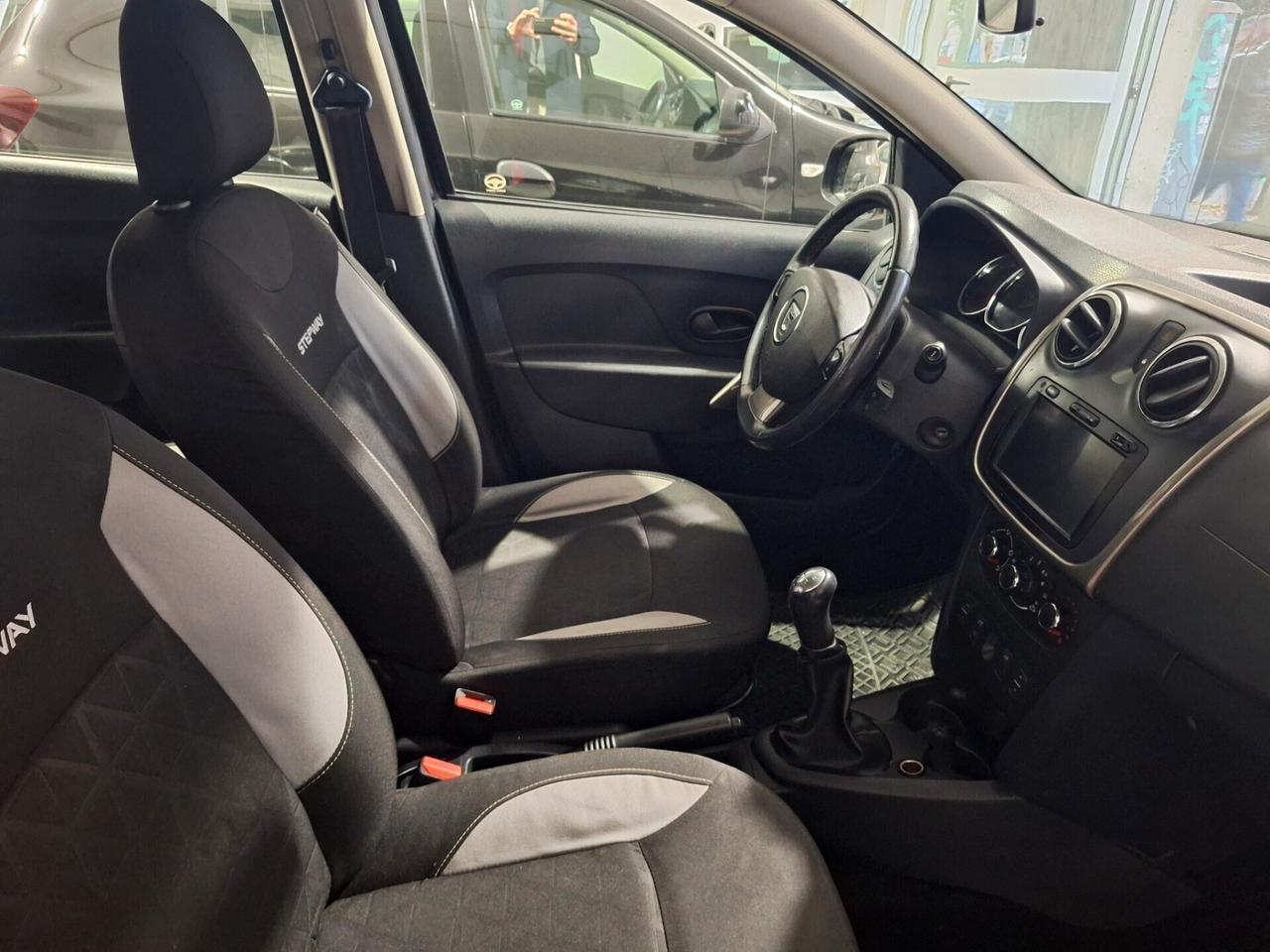 Dacia Sandero Stepway 1.5 dCi 90cv NAVI