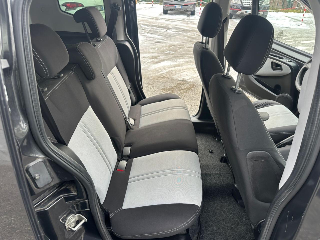 Fiat QUBO 1.4 8V 77 CV Dynamic Natural Power 2012