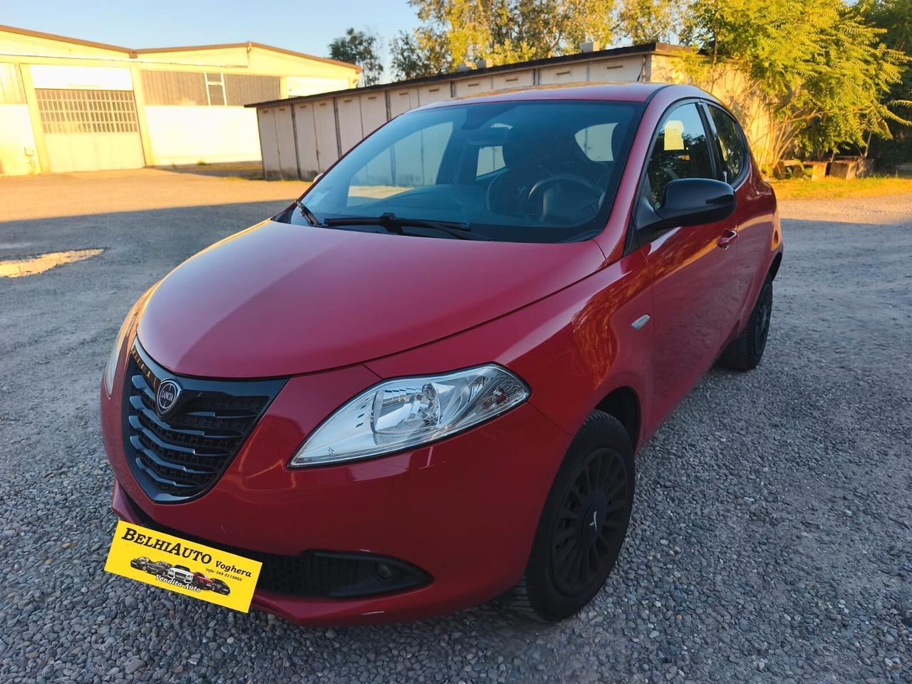 Lancia Ypsilon 2014--900 Benzina Metano Neopatentati