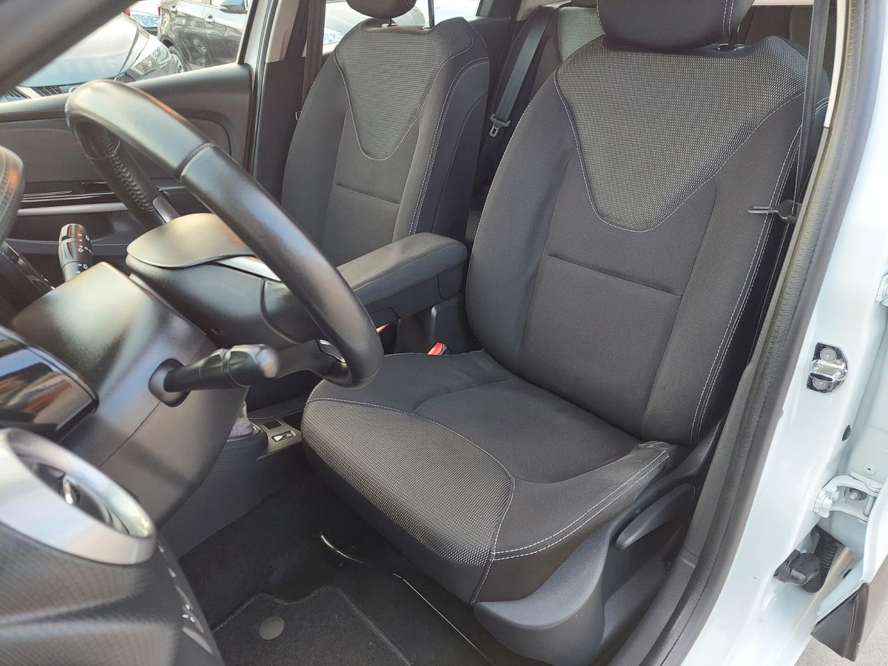 Renault Clio Sporter 1.5 dCi 8V 90CV Costume National