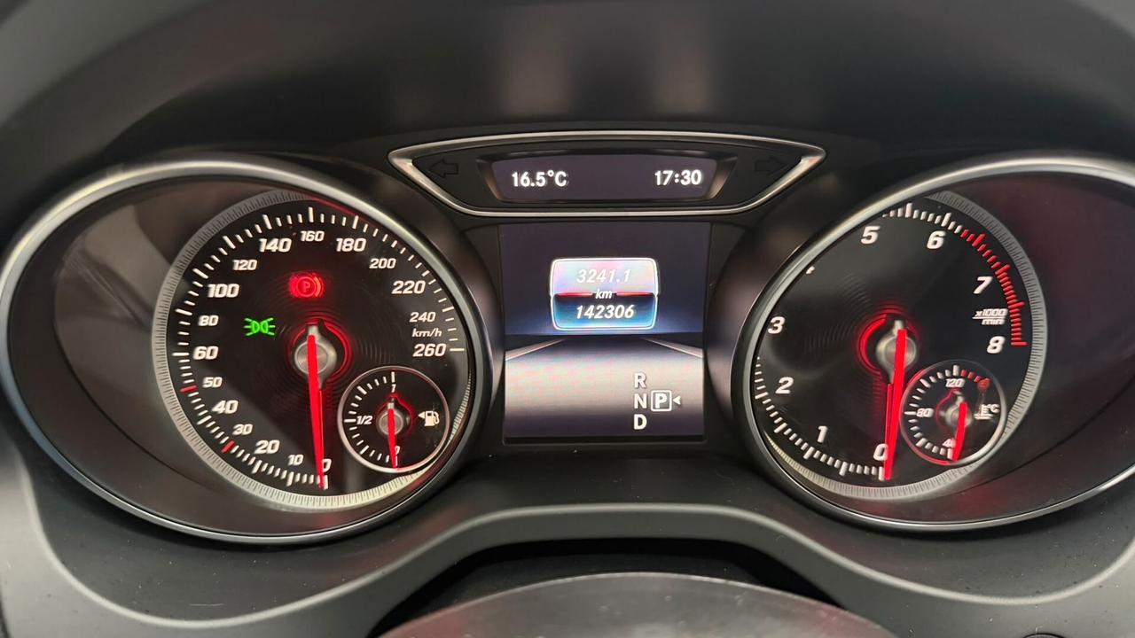 Mercedes-benz CLA 180 d Automatic Premium