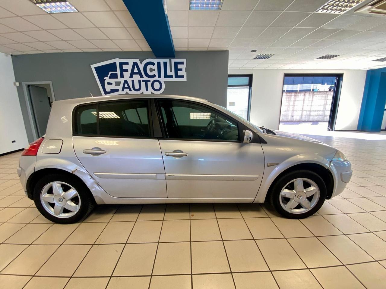 Renault Megane Mégane 1.5 dCi/105CV Grandtour Serie Speciale