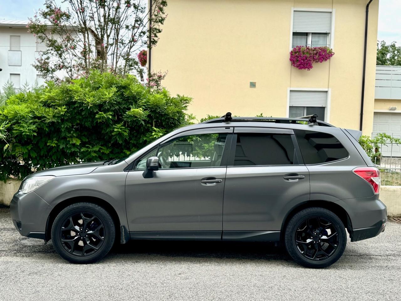 Subaru Forester 2.0 CVT XT 241cv