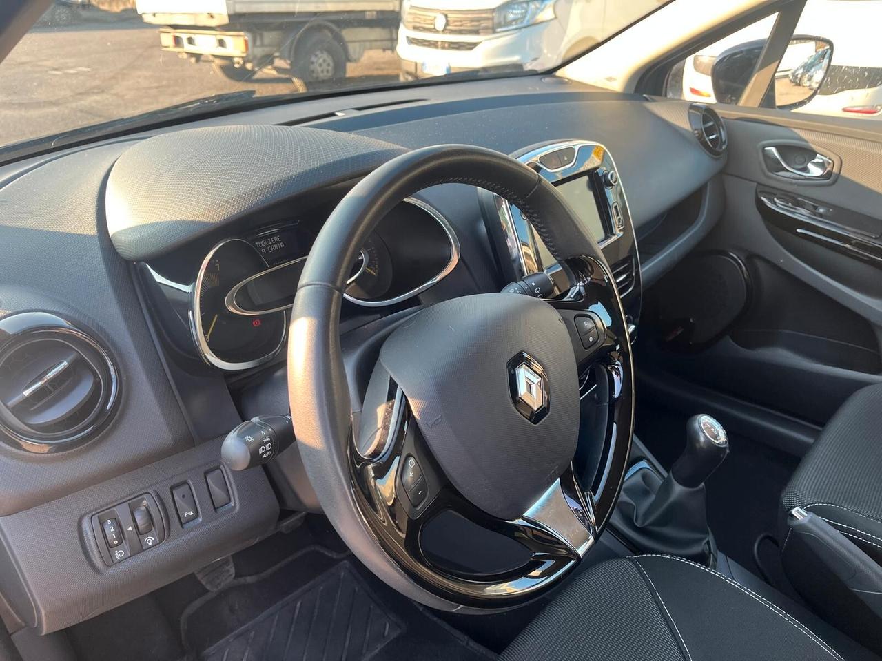 Renault Clio 1.2 75CV 5 porte