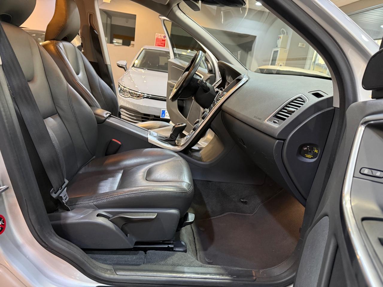 Volvo XC 60 2.0 d4 Momentum 181cv geartronic