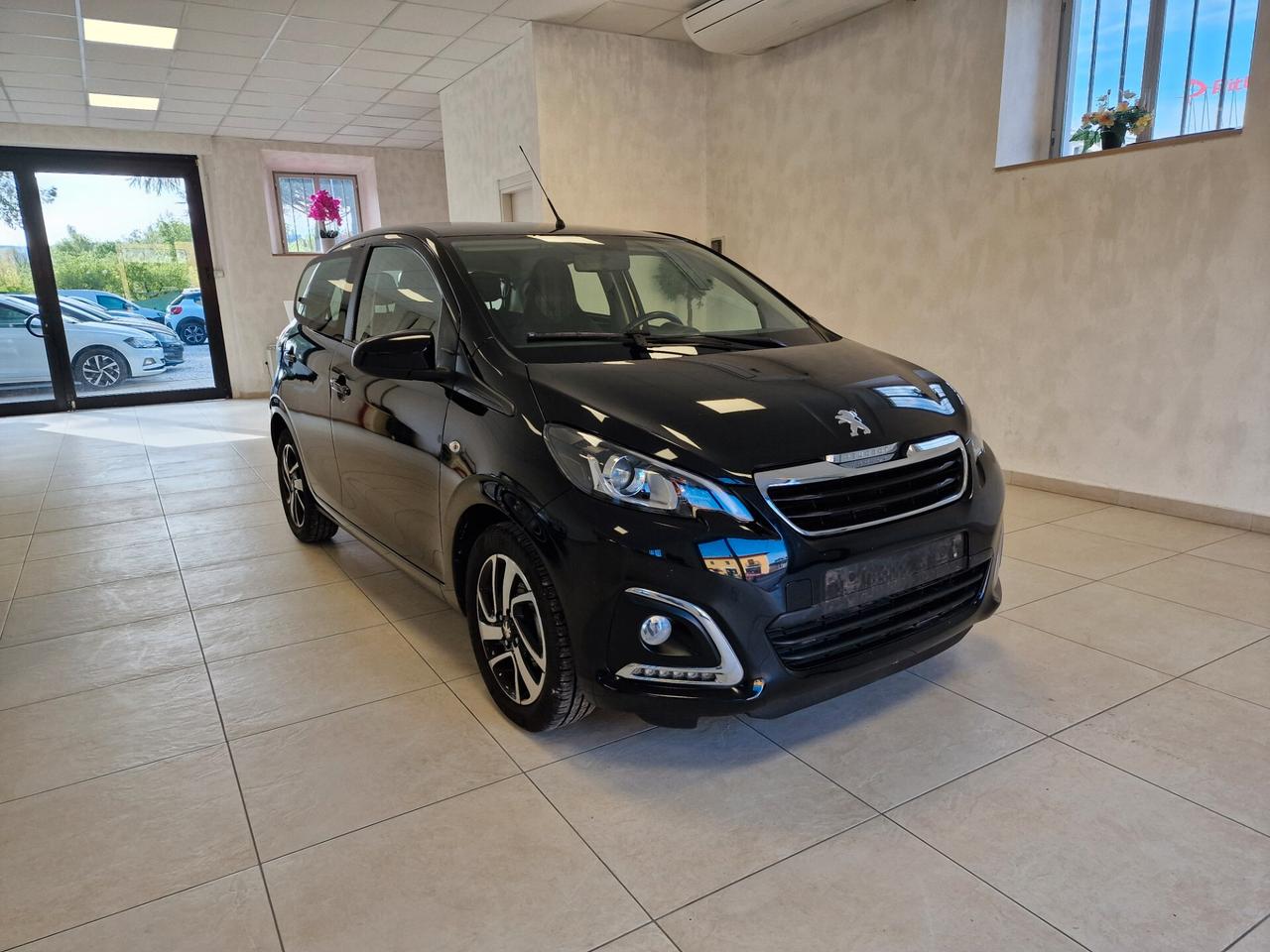 Peugeot 108 VTi 72 ETG 5 porte Allure