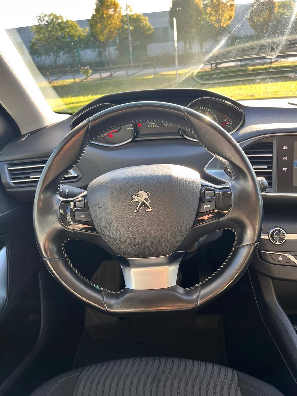 Peugeot 308 Neopatentati