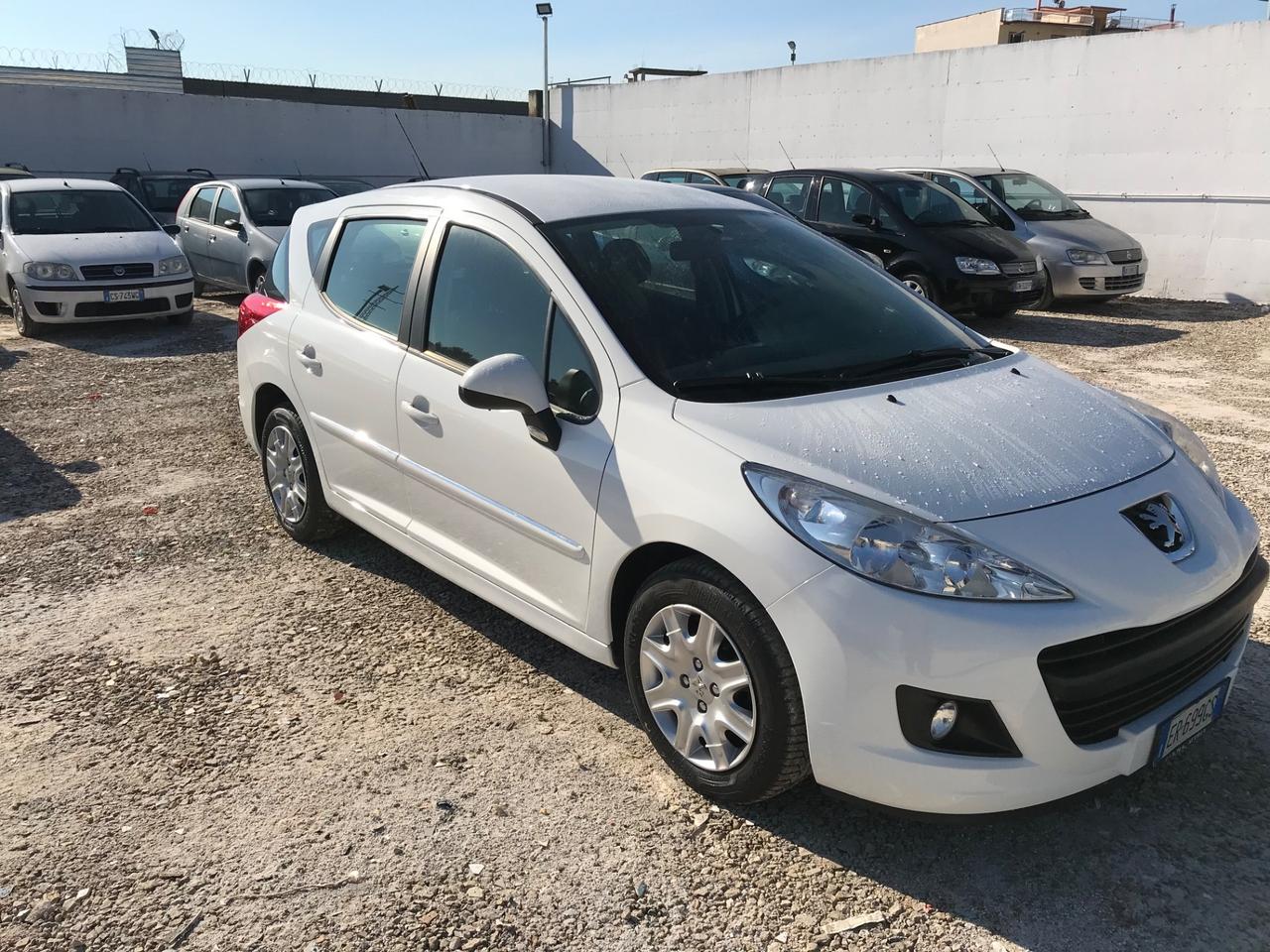 Peugeot 207 1.6 8V HDi 112CV SW Ciel Allure auto pari al nuovo