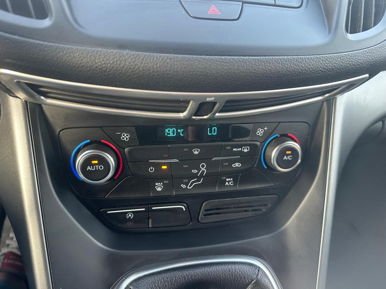 Ford Kuga 1.5 EcoBlue 120 CV Titanium (2019) | Solo 102.900 KM -