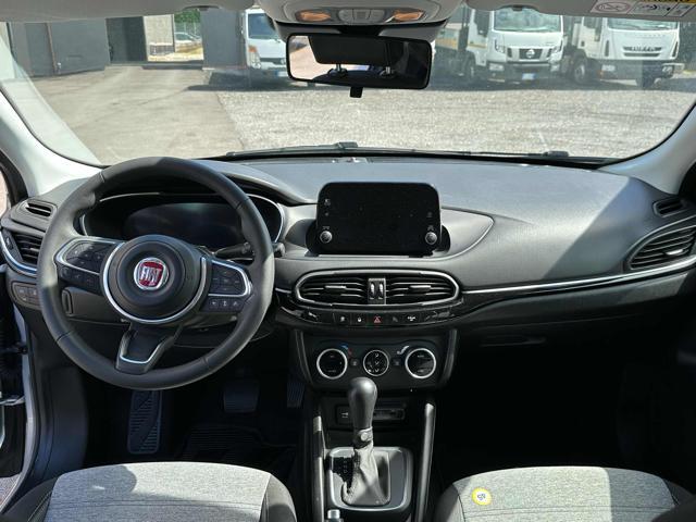 FIAT Tipo 1.5 Hybrid DCT 5 porte Cross