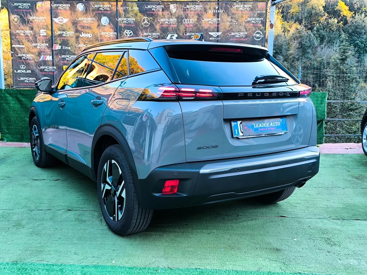 Peugeot 2008 PureTech Allure 3.000 km UNICO PROPRIETARIO