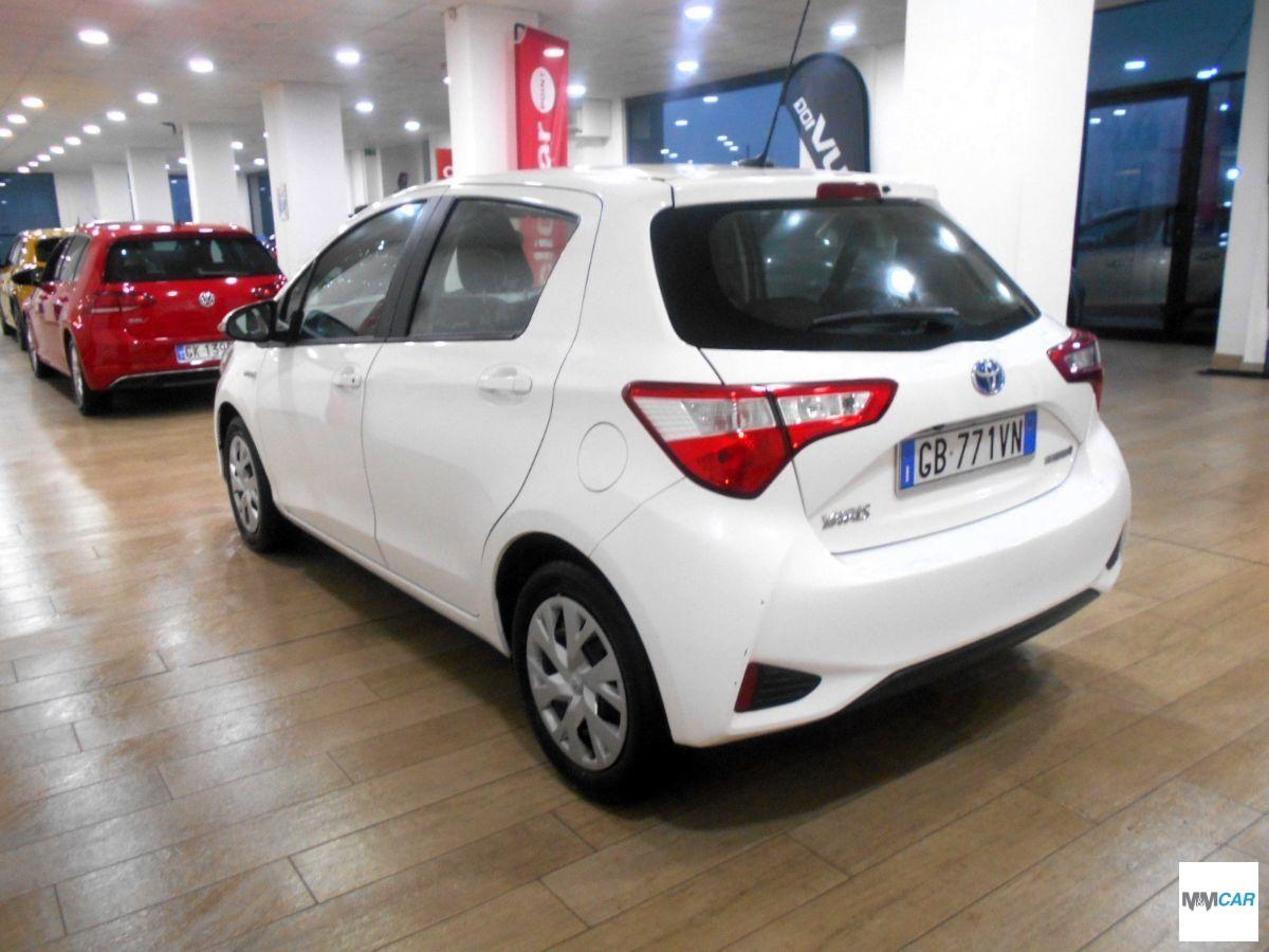 TOYOTA - Yaris - 1.5 Hybrid 5p. Business