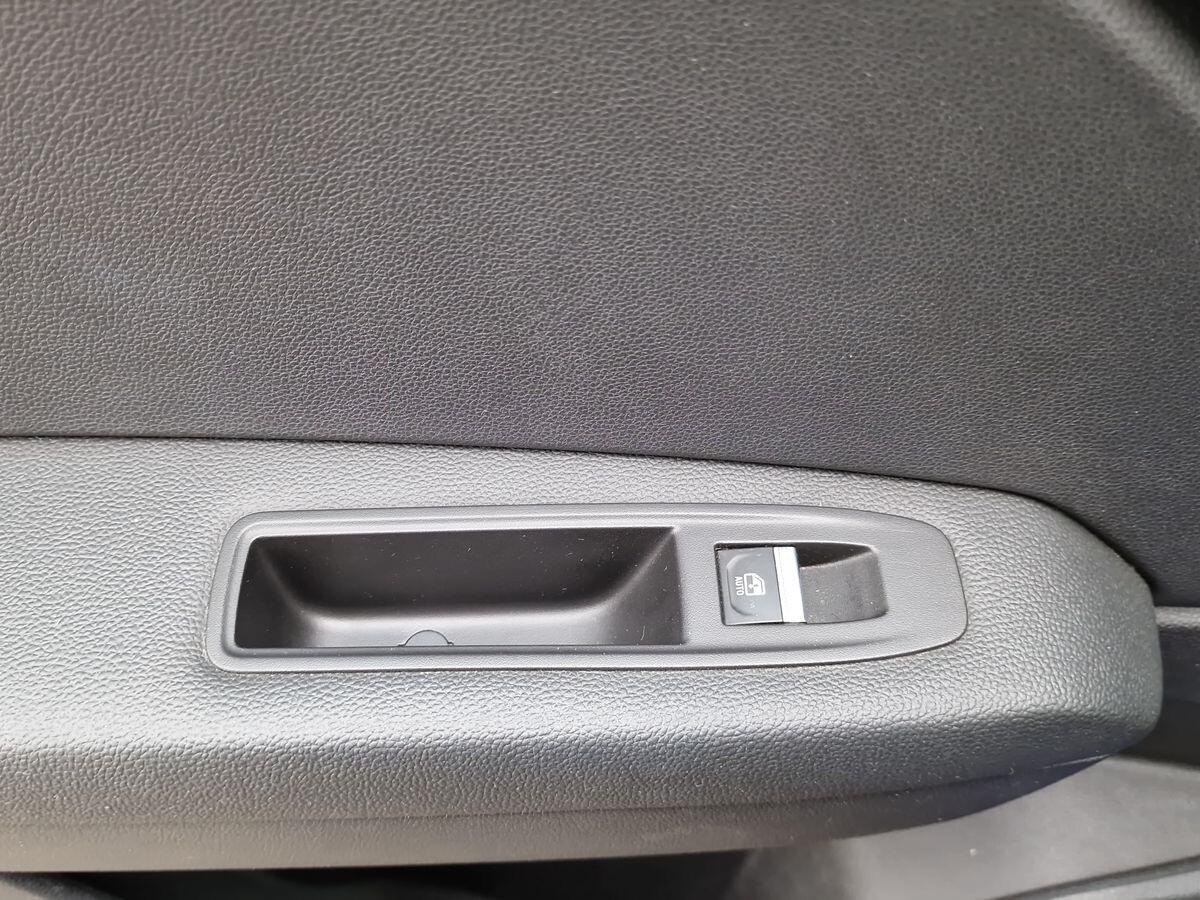 RENAULT CAPTUR 1.5 INTENSE