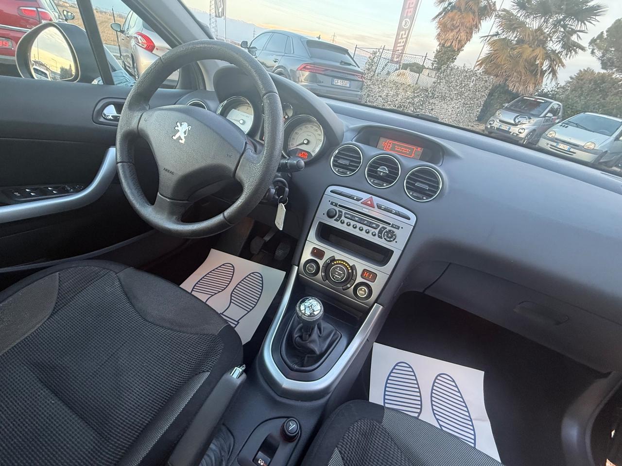 Peugeot 308 1.6 HDi 110CV 5p. Premium (5 Marce)