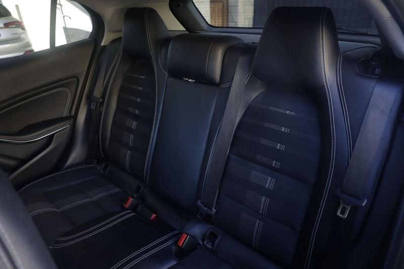 Mercedes-Benz GLA Mercedes-Benz GLA 220 d Automatic 4Matic Sport Unicoproprietario