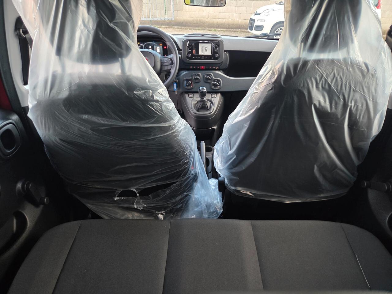 Fiat Panda KM/0 HYBRID 5 POSTI, SENSORI DI PARK, NESSUN OBBLIGO FINANZIARIO !!