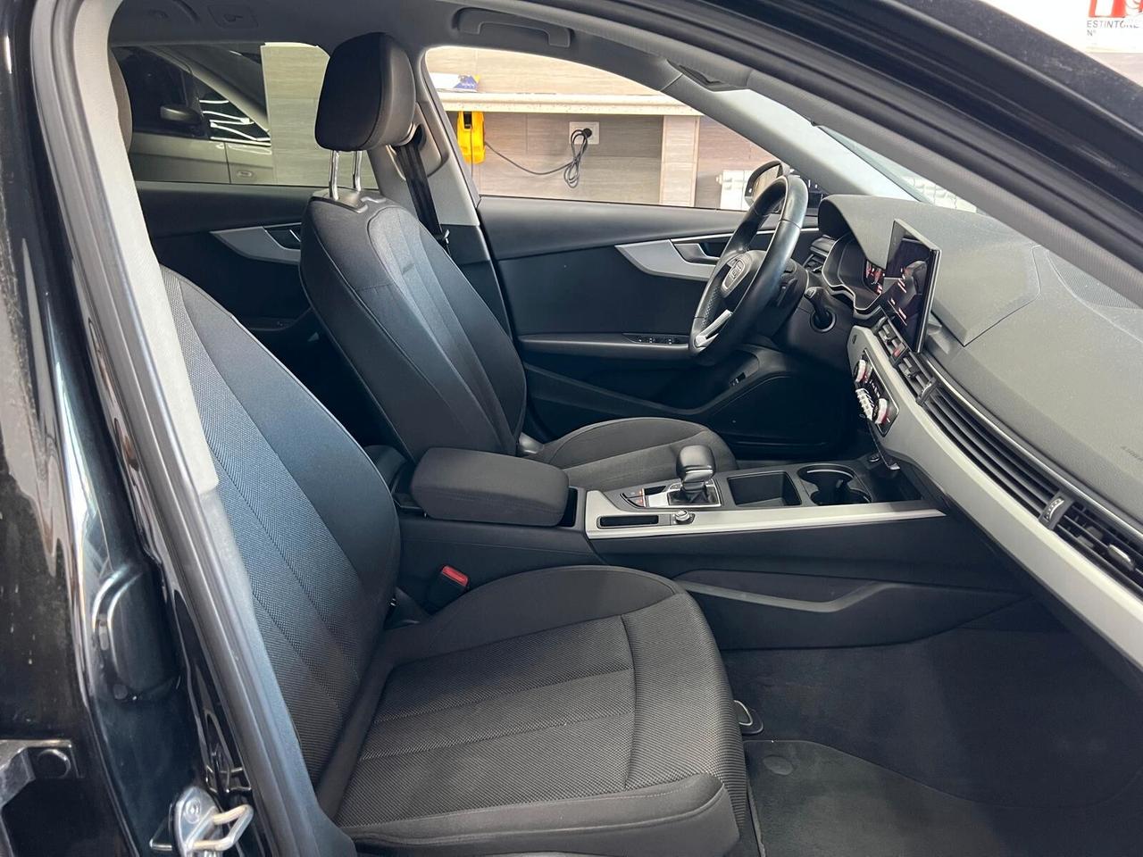 Audi A4 40 TDI S tronic line edition
