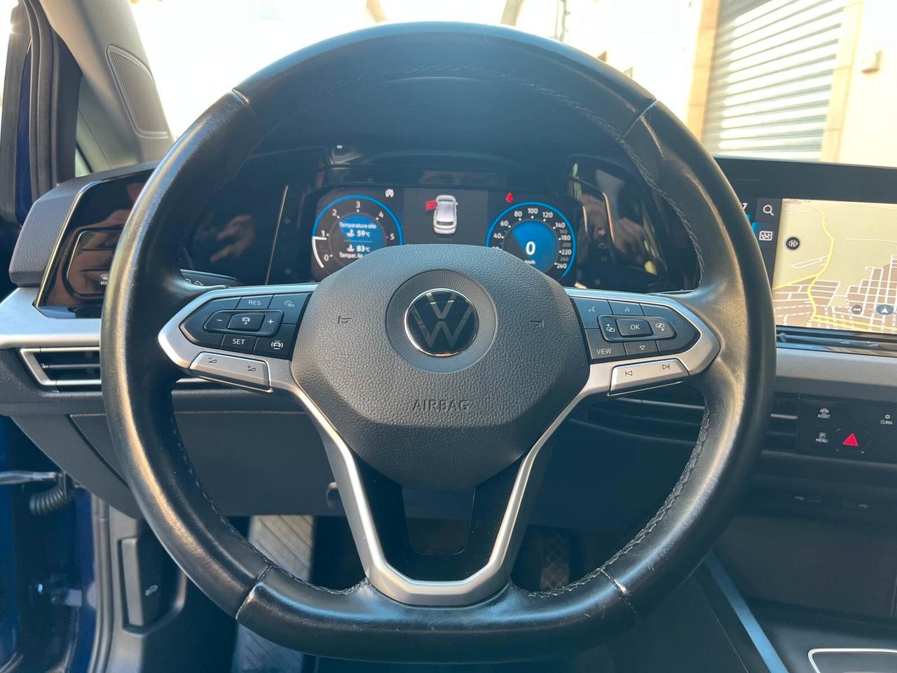 VOLKSWAGEN GOLF VIII 2.0 TDI 150CV DSG NAVI CAM LED AMBIENT ANNO 2021