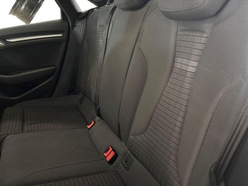 Audi A3 III Sedan 1.6 tdi Ambition Edition quattro