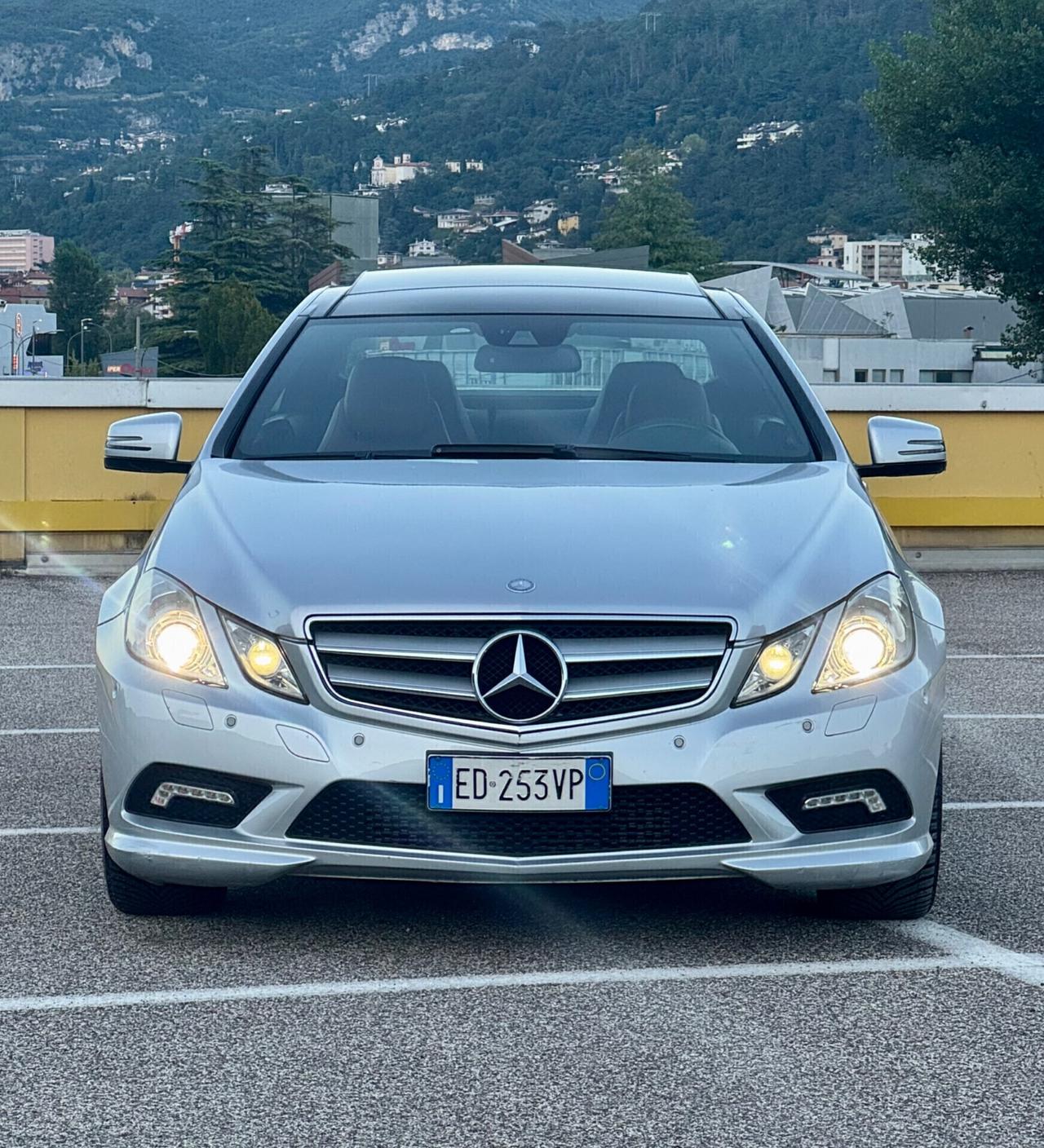 Mercedes-benz E220 Avantgarde AMG FULL OPT.