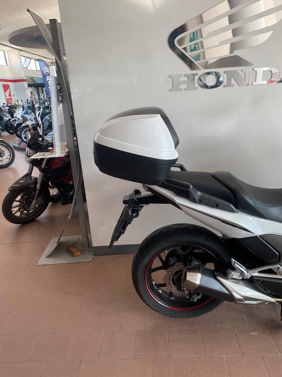 Honda Integra 750 s