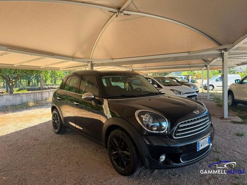 MINI Countryman One D PRESENTA BATTITO MOTORE