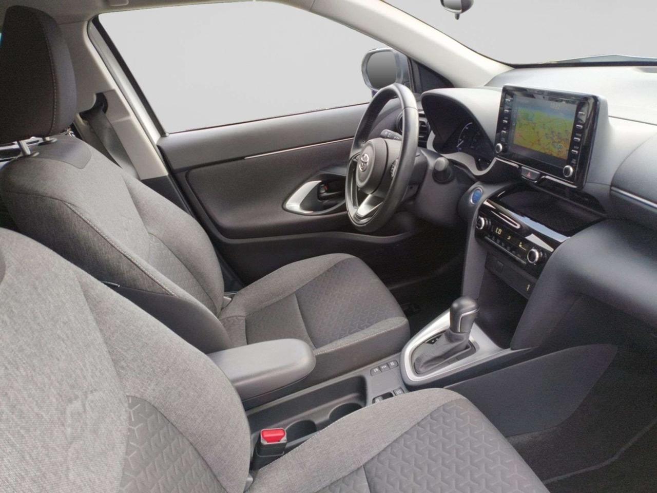Toyota Yaris Cross TOYOTA Yaris Cross 1.5 Hybrid 5p. E-CVT Business