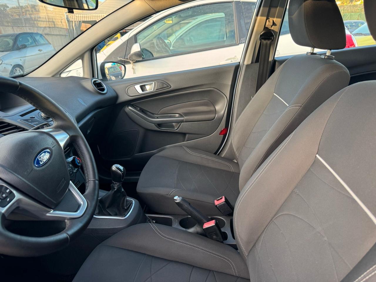 Ford Fiesta 1.5 TDCi 75CV 5 porte Titanium