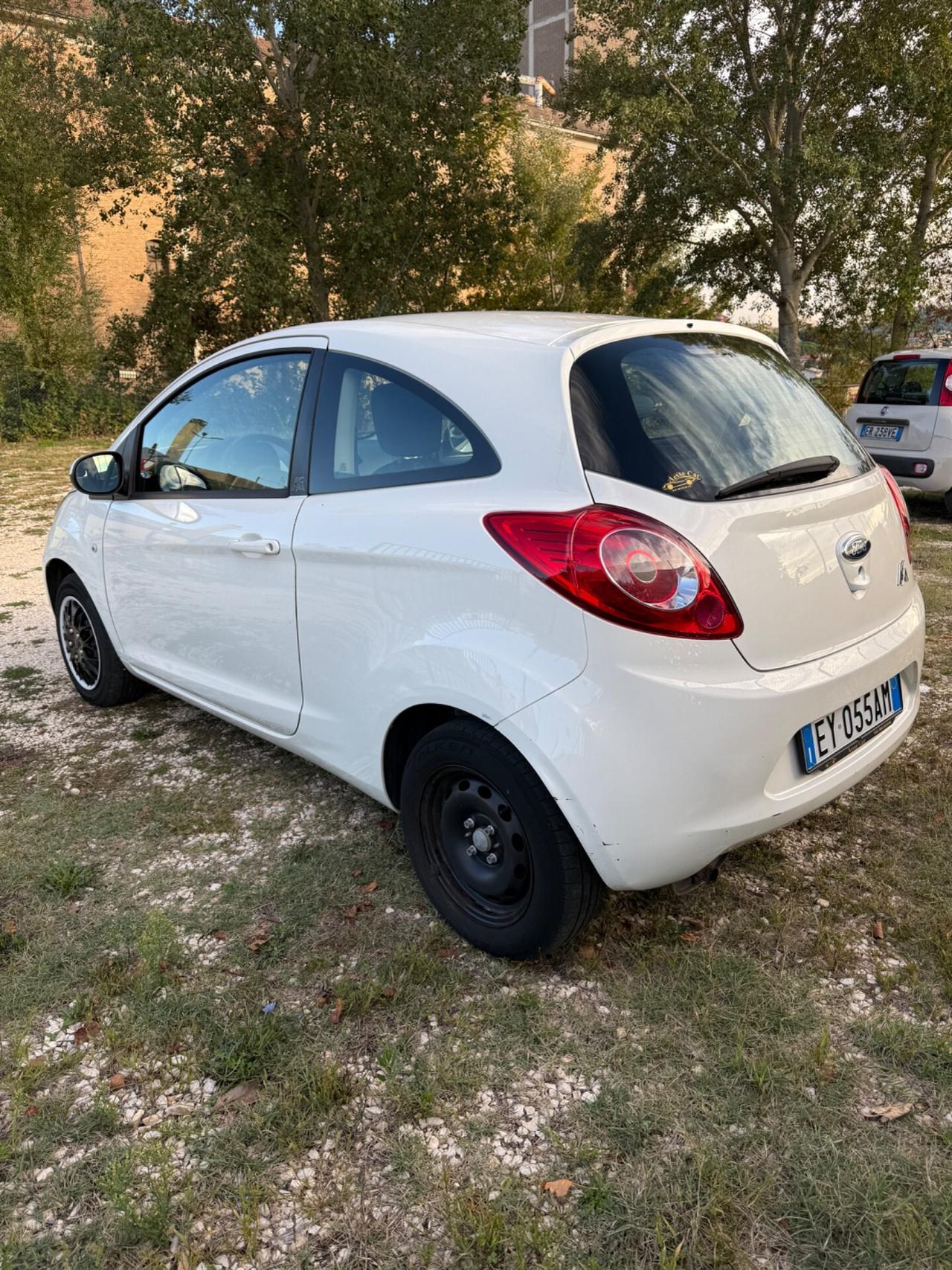 Ford Ka 1.2 benzina-gpl