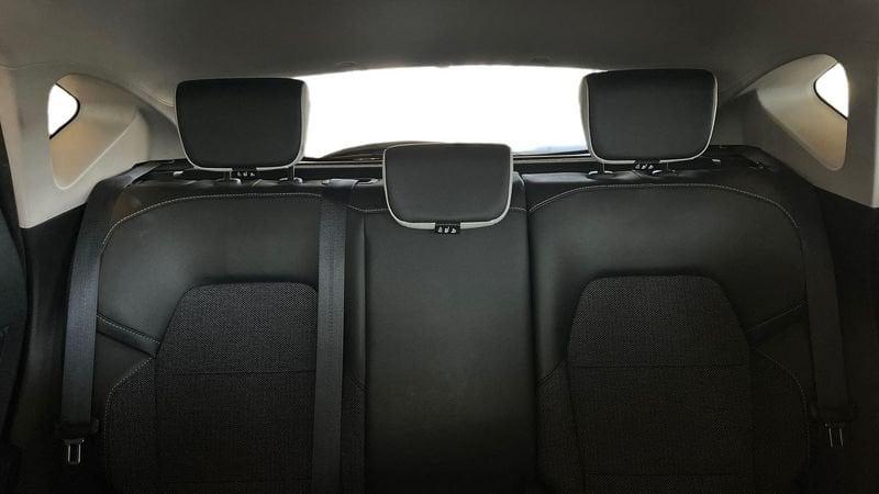 Renault Captur 1.6 E-Tech hybrid Intens 145cv auto